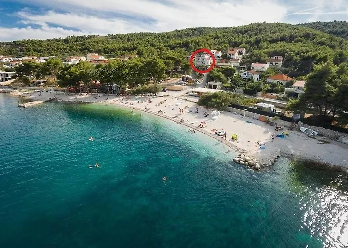 Saskur Apartmán *